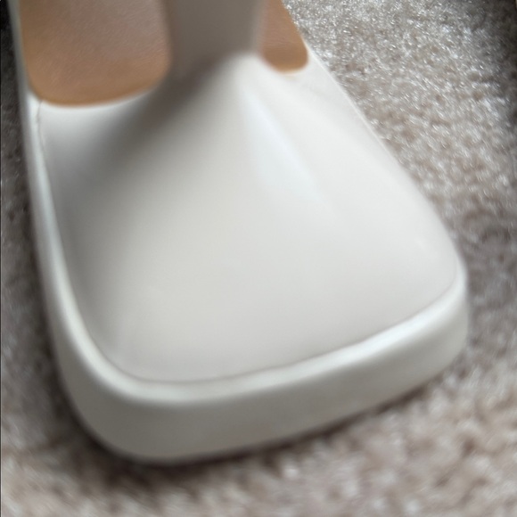 Jason Wu Cream Pointed Mules - Picture 10 of 12